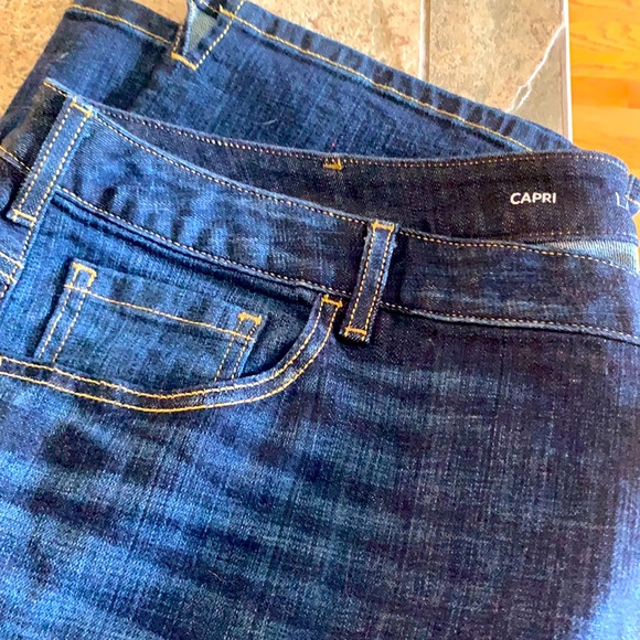 Lane Bryant dark blue denim Capri jeans NWT (26) - Picture 3 of 3